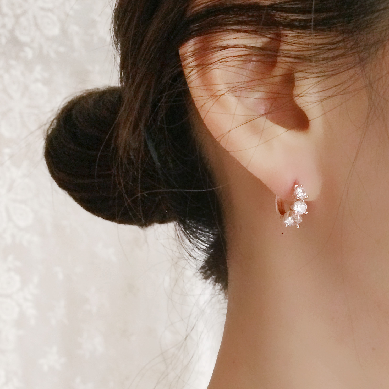 Gold pin bling 3 cubic one-touch earrings 14k 14k 