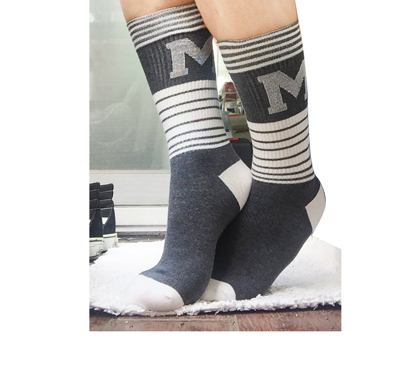 New M board long socks corrugated women fashion pr