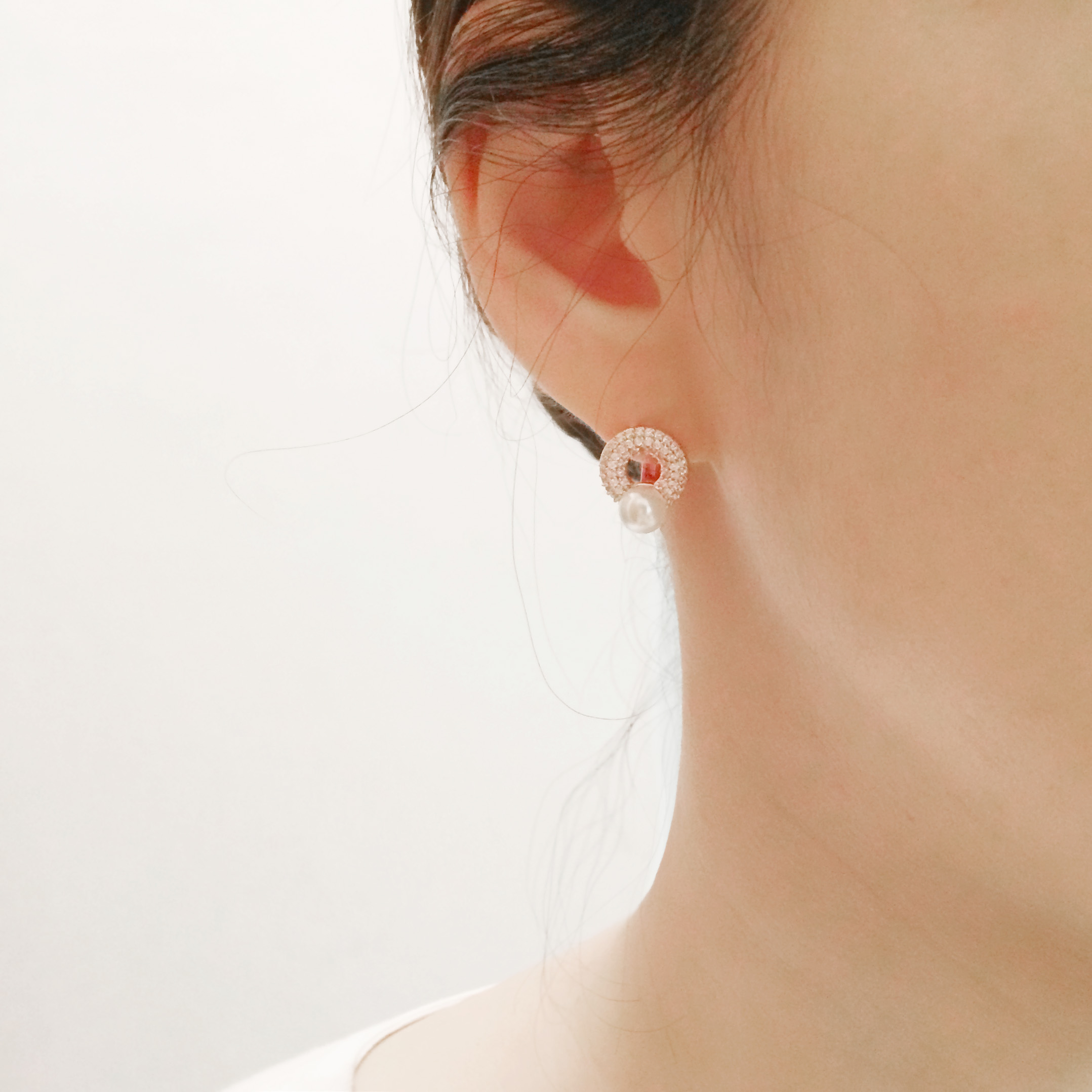 Gold Pin Circle Pearl One-Touch Earrings 14k Women