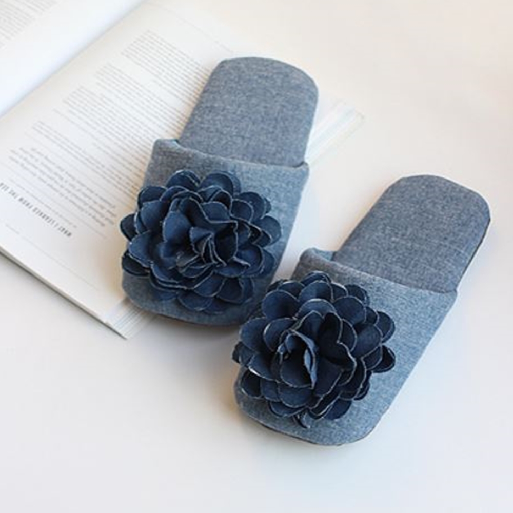 NEW HOME BATHROOM SLIPPERS Nordic style living roo