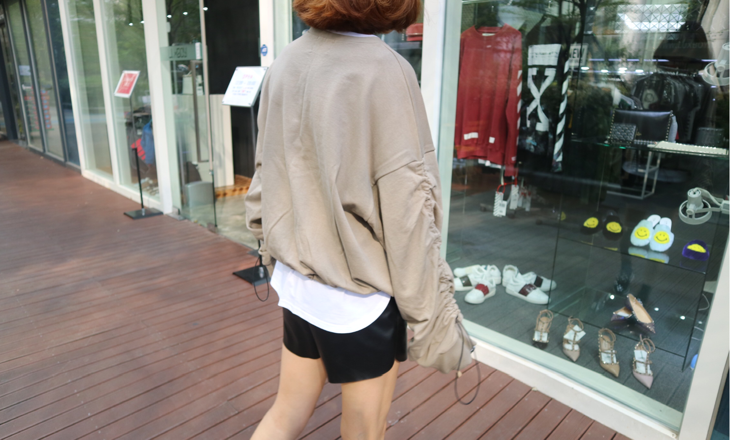 Women Short Pants Bending Leather Short Pants