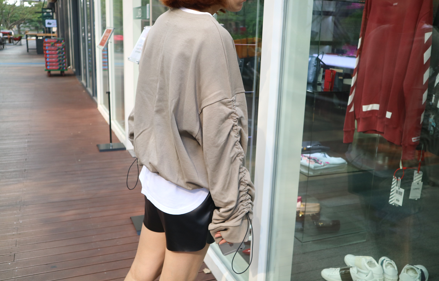 Women Short Pants Bending Leather Short Pants