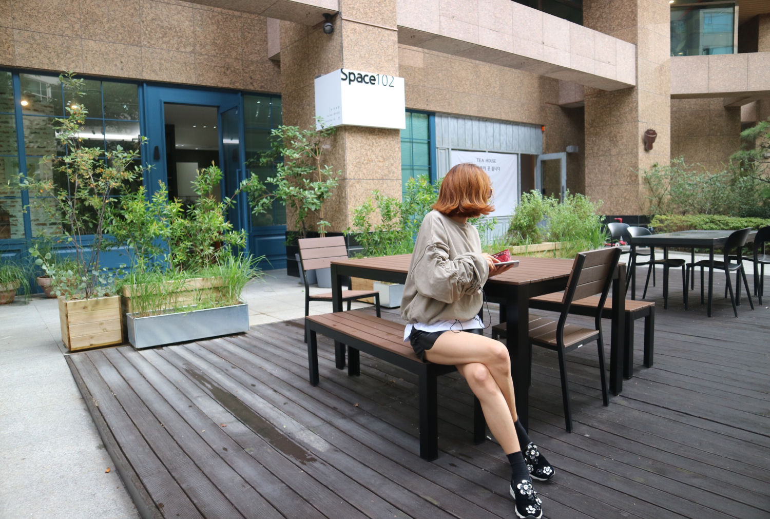 Women Short Pants Bending Leather Short Pants