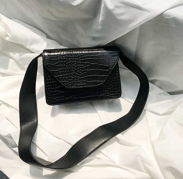 New Crochet Mini Back Python Spaces - NJM1200 Patt