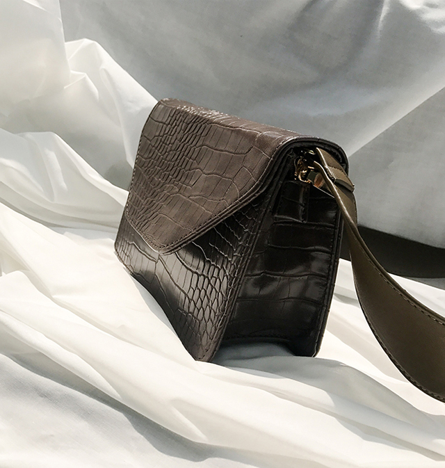 New Crochet Mini Back Python Spaces - NJM1200 Patt