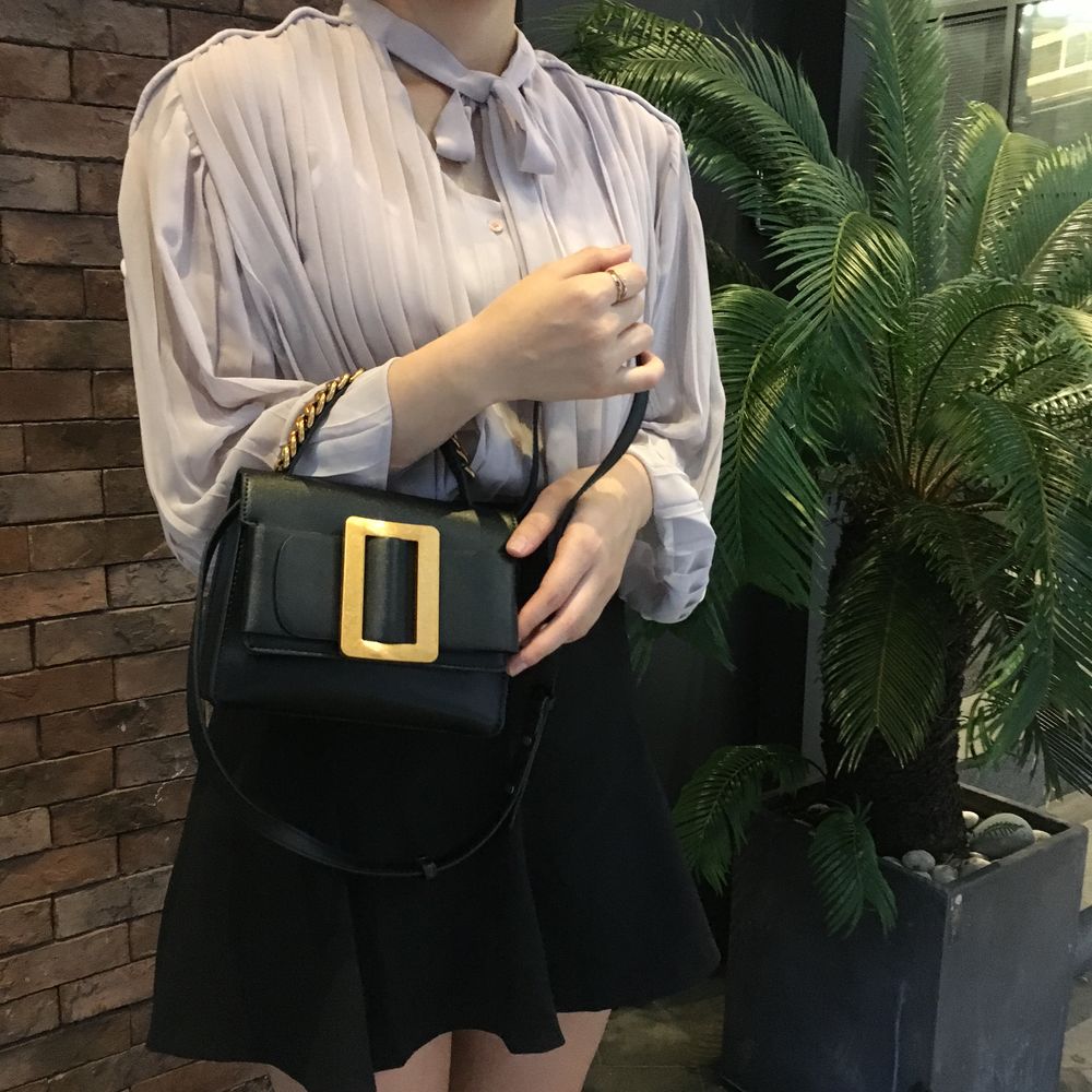 New Big Buckle Mini Cross Bag Casual Chain Back Ba