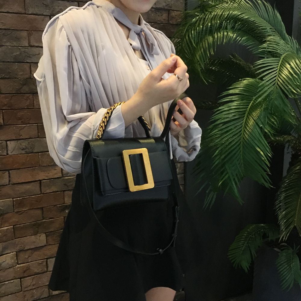 New Big Buckle Mini Cross Bag Casual Chain Back Ba