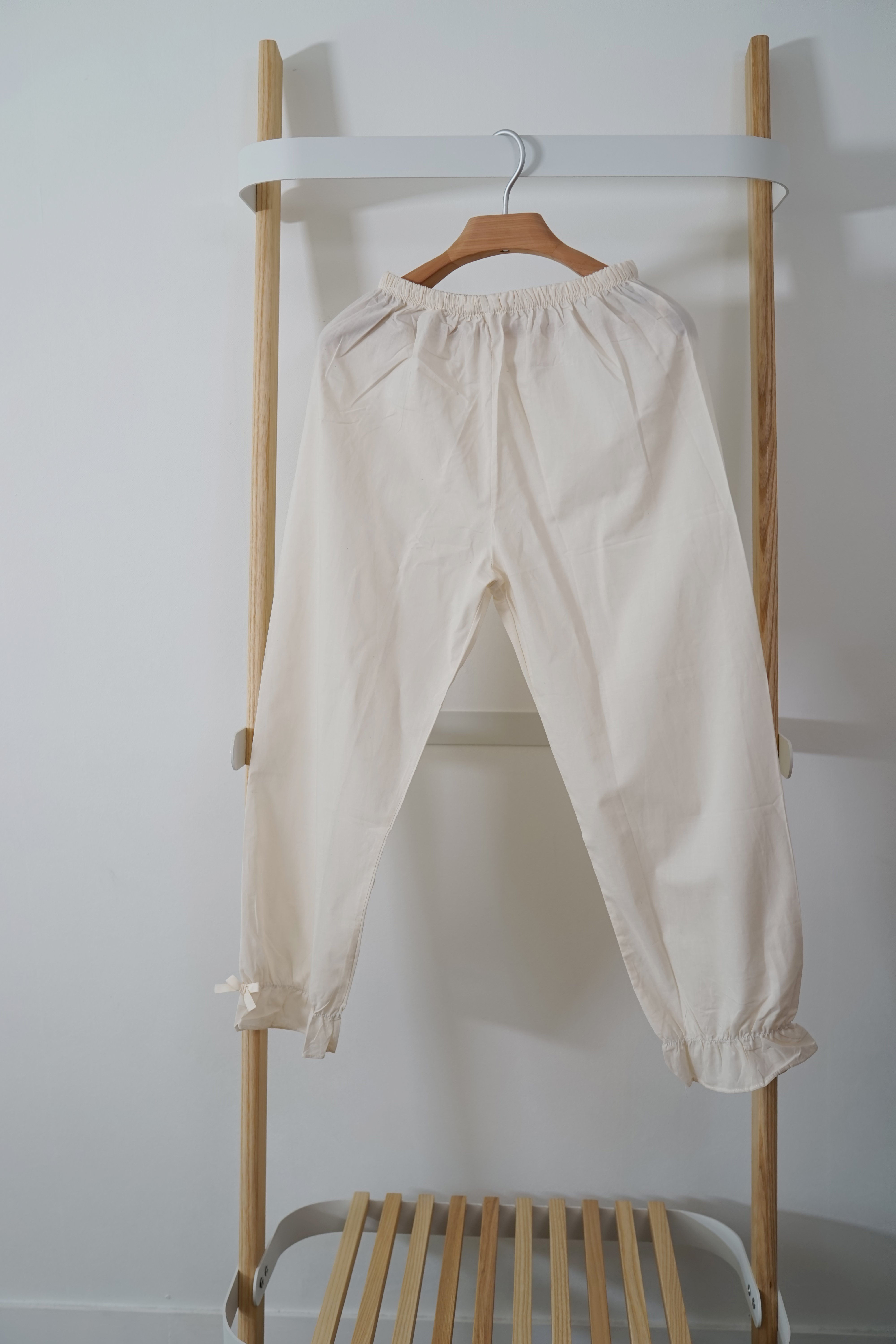 New Cream Pajamas _, a pretty set of pajamas White
