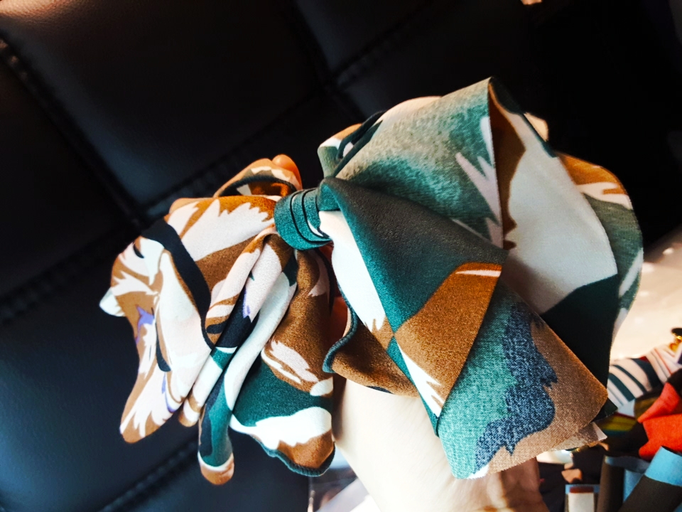 NEW HAIR CLIP HOOP New King Ribbon Pin Hairpin Hai