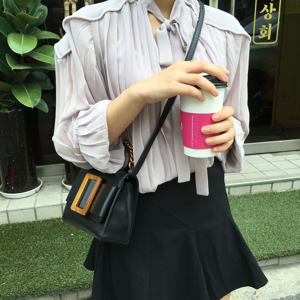 New Big Buckle Mini Cross Bag Casual Chain Back Ba