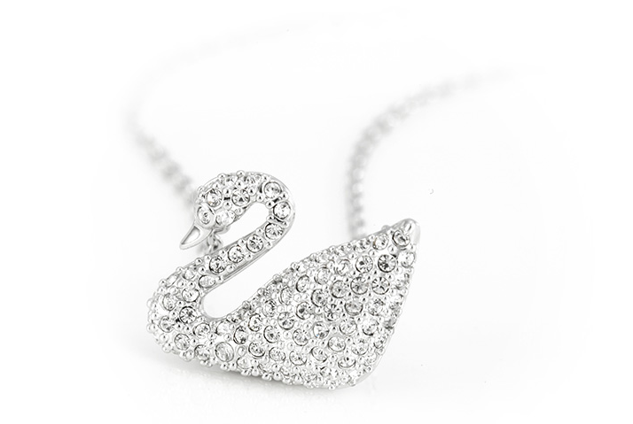 NEW SWAROVSKI NECKLACE Swarovski Swan Necklace