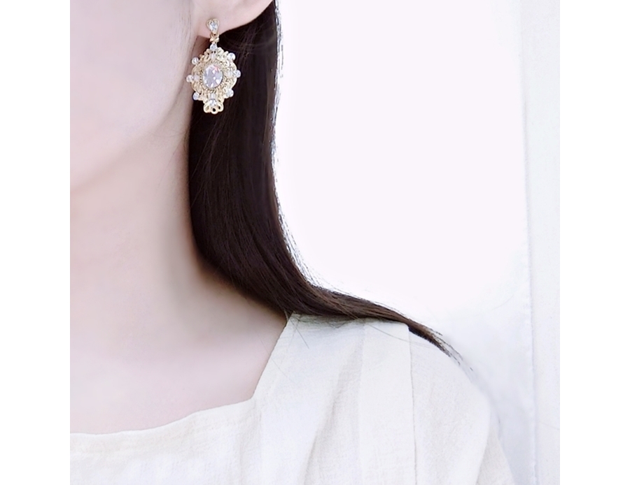 Room of Mirror Gold Antique Pearl Gemstone Drop Ea