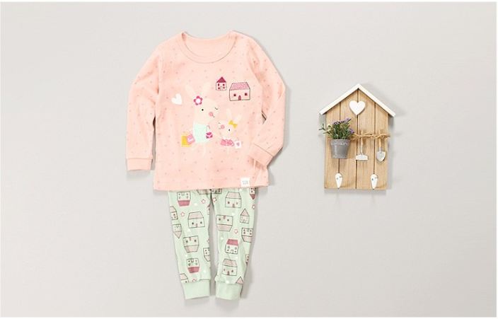 NEW KID PAJAMAS Four cute patterns in the caric gi