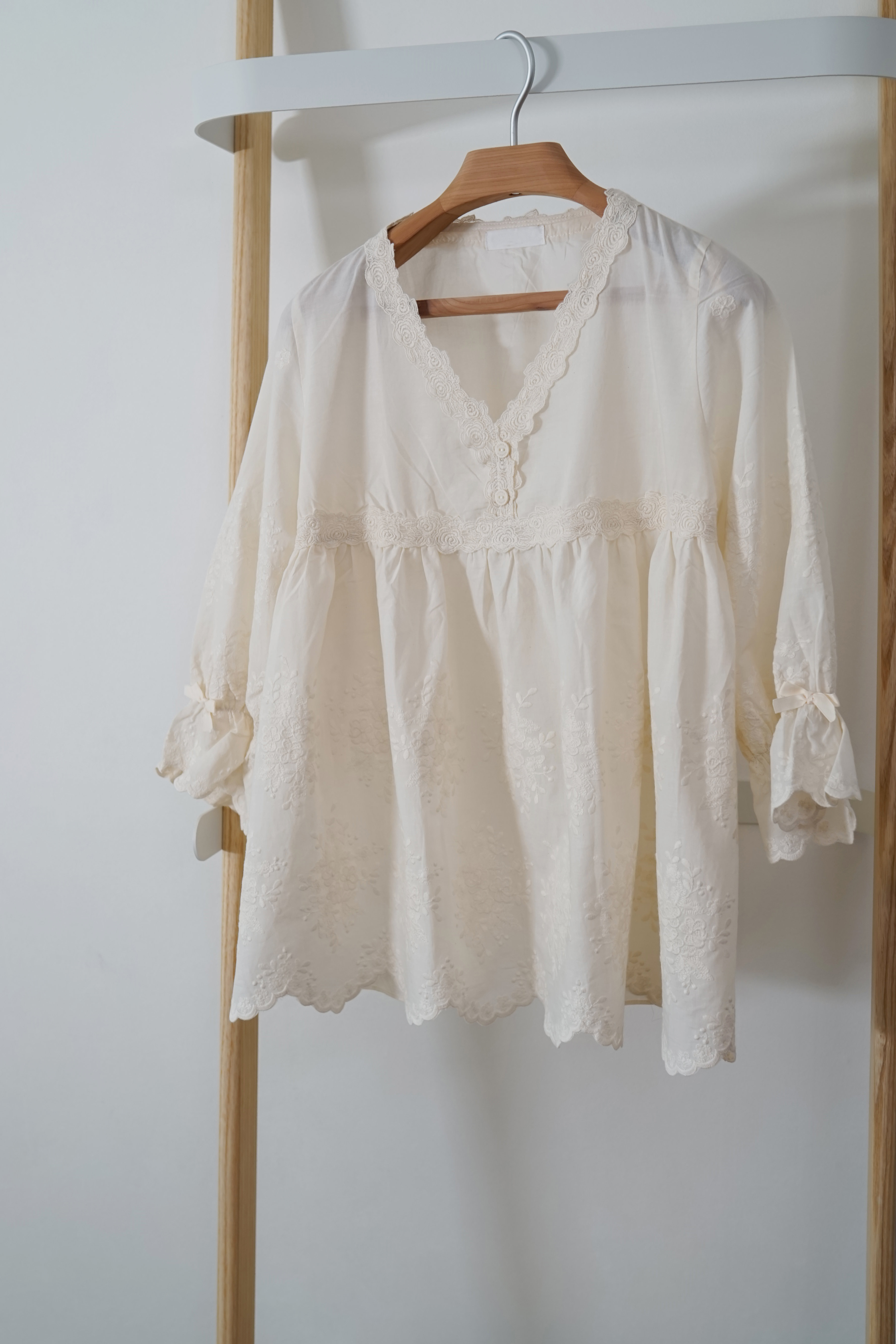 New Cream Pajamas _, a pretty set of pajamas White