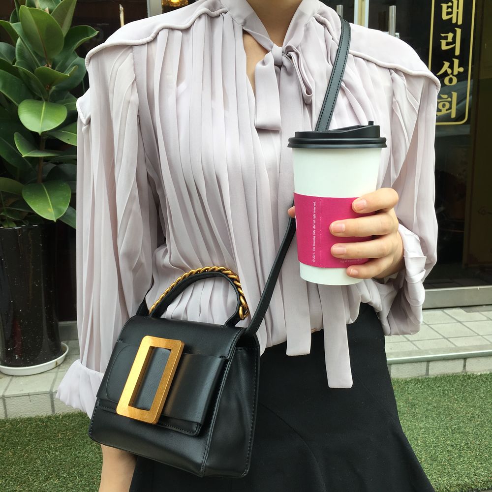 New Big Buckle Mini Cross Bag Casual Chain Back Ba