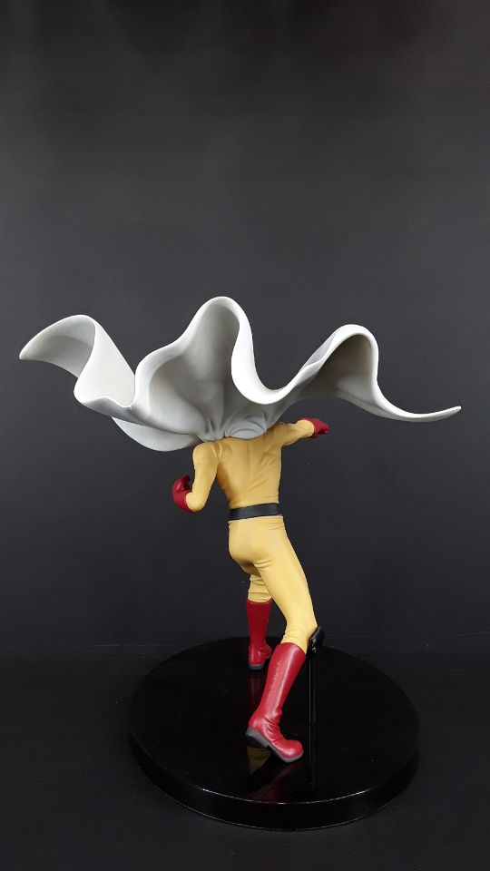 Banpresto DXF 'One Puntman' Saitama figure J