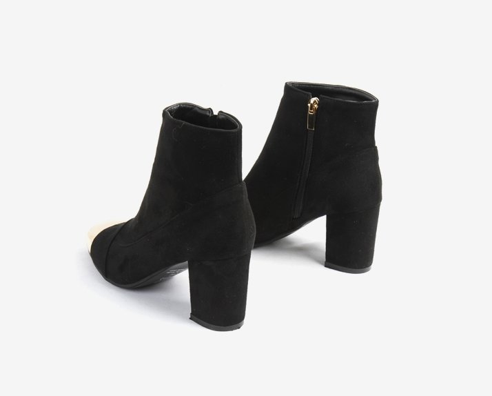 Metallic suede angle boots 7.2cm A chic one that m