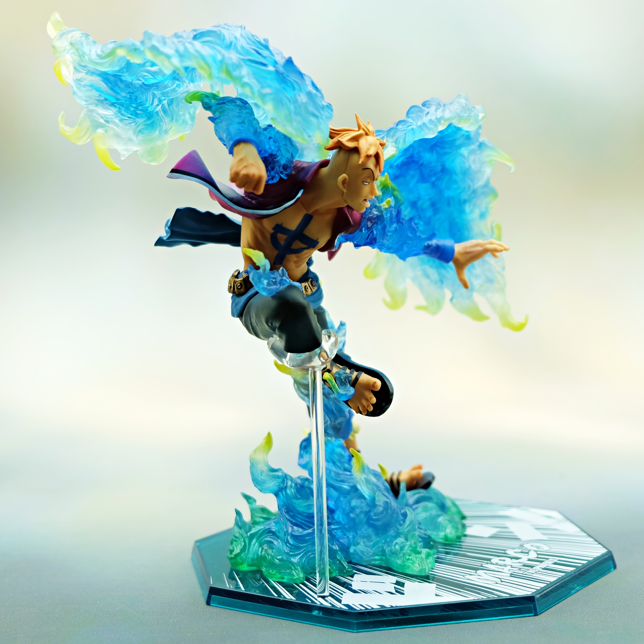 One Piece Marco Figurines Zero Phoenix Ver. Bandai