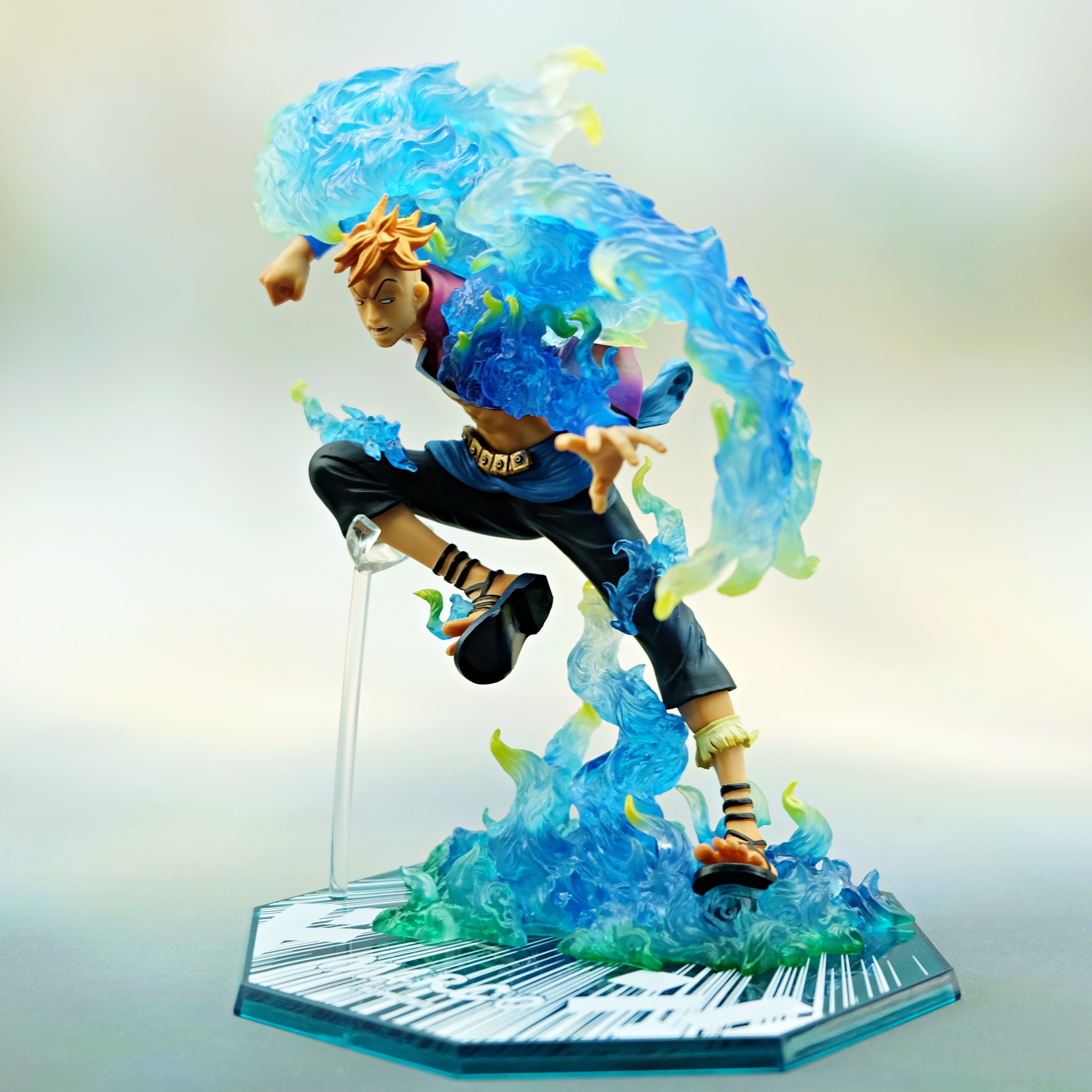 One Piece Marco Figurines Zero Phoenix Ver. Bandai