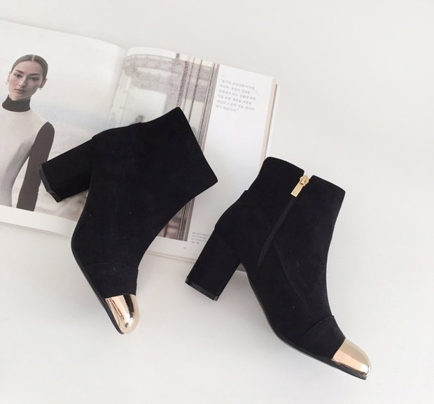 Metallic suede angle boots 7.2cm A chic one that m