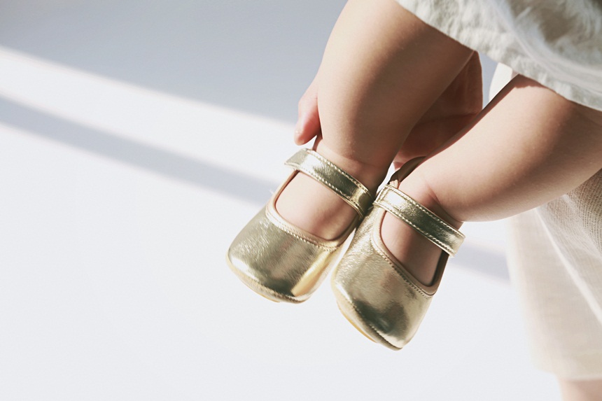 NEW SHOES Kidswear KidSWALK stone gift for baby sh