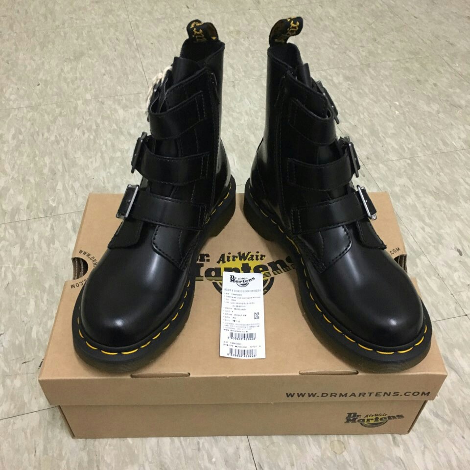 NEW MEN WALLKER BOOTS Dr.Martens Airwair