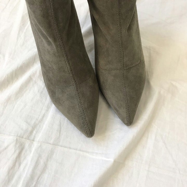 More Bible Novels Spandex Suede Angle Boots 9cm Lo