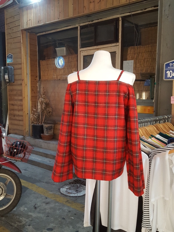 Women Blouses Recommended off-shoulder off the che