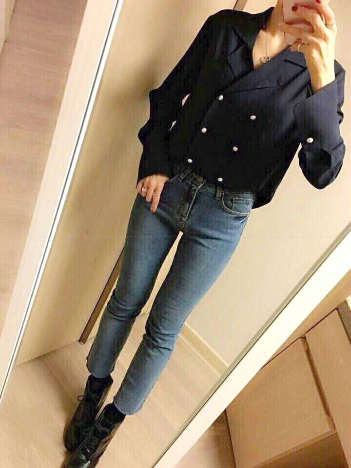 Autumn pearl blouse Elegant fashionable Mishi look