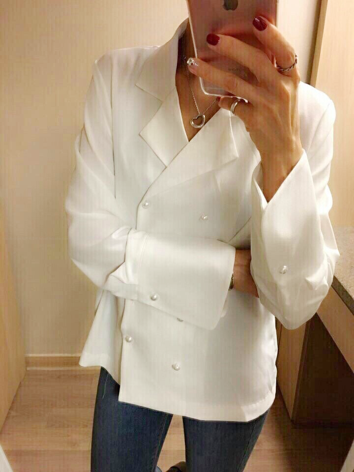 Autumn pearl blouse Elegant fashionable Mishi look