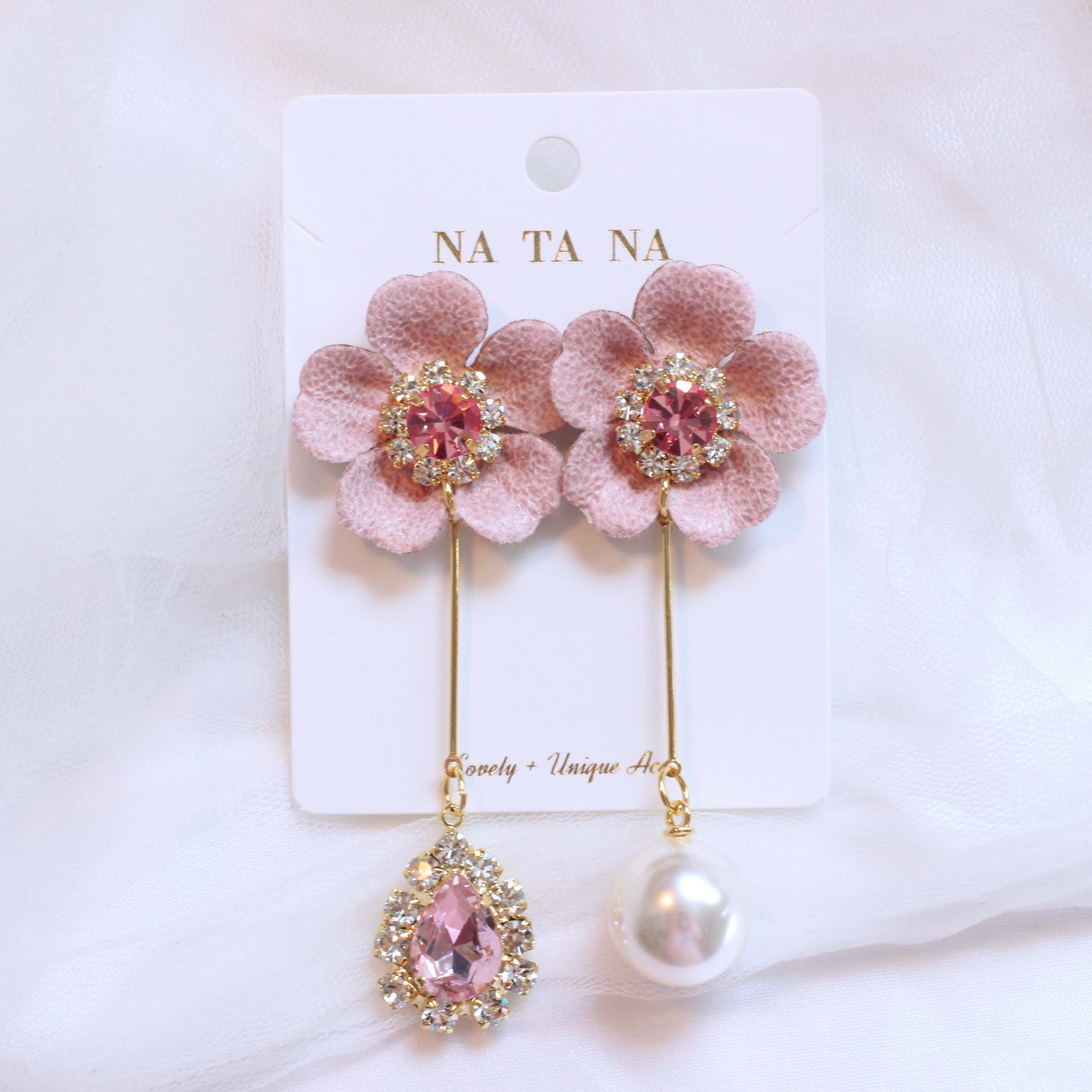 Flower Unbold Bold Drop Earrings Lance Gorgeous Gi