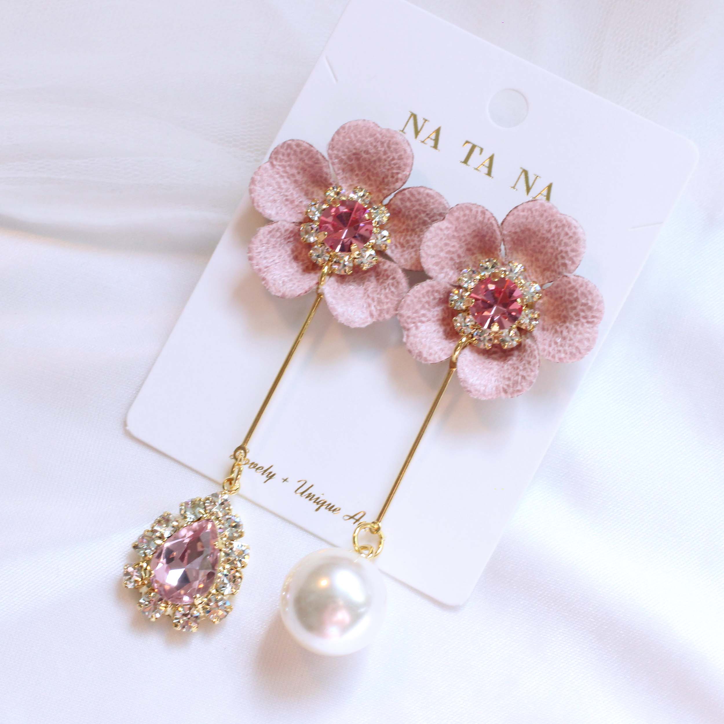 Flower Unbold Bold Drop Earrings Lance Gorgeous Gi