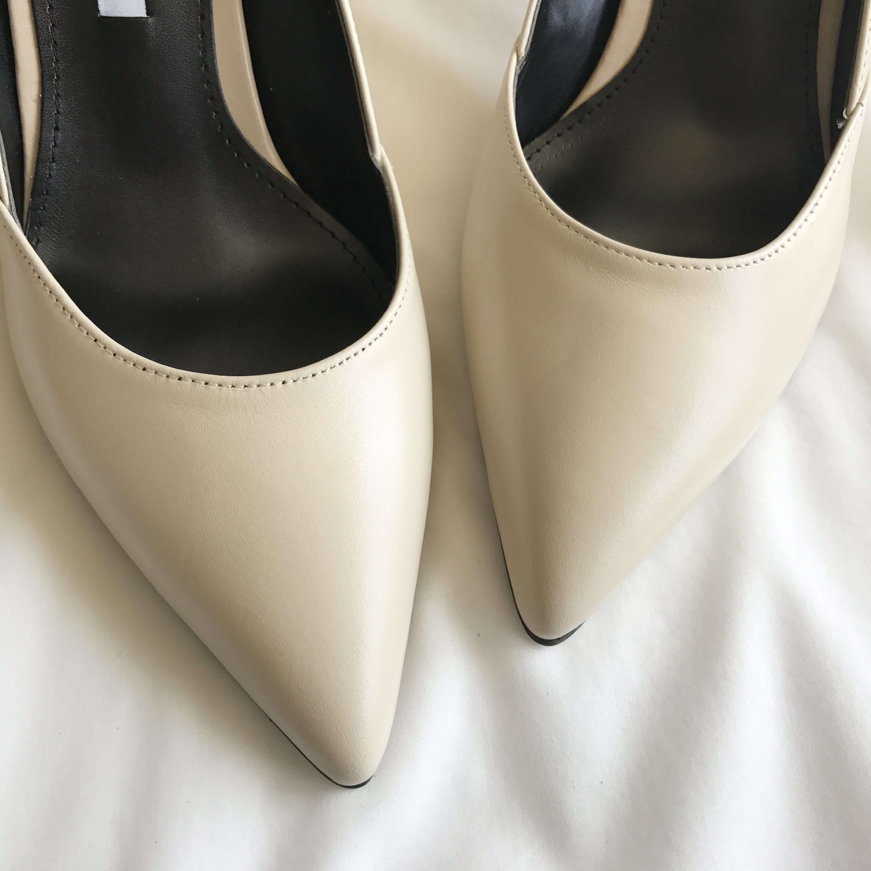 Cowhide stiletto mid heel 7cm black, beige, wine, 