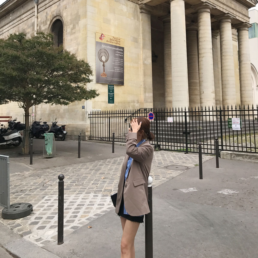 Black denim mini skirt Black hair girl short skirt