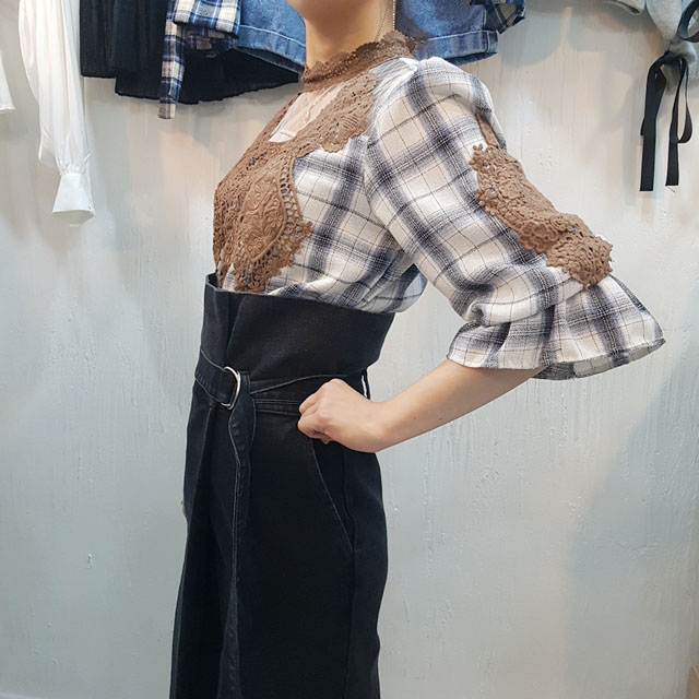 Women Blouses Check lace Shisurufuriru blouse Ruby