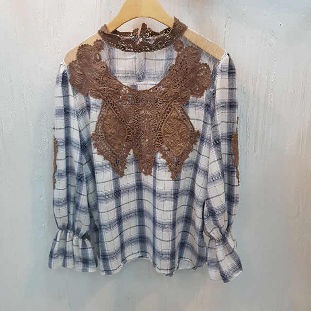 Women Blouses Check lace Shisurufuriru blouse Ruby