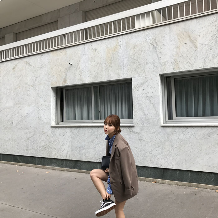 Black denim mini skirt Black hair girl short skirt