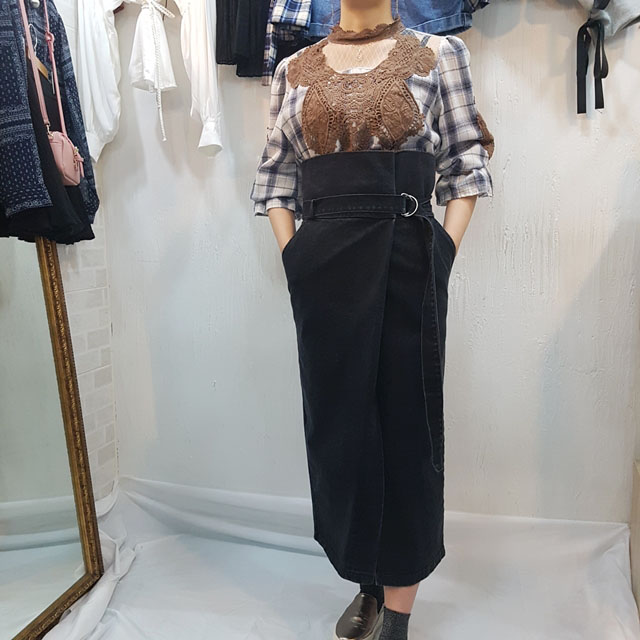 Women Blouses Check lace Shisurufuriru blouse Ruby