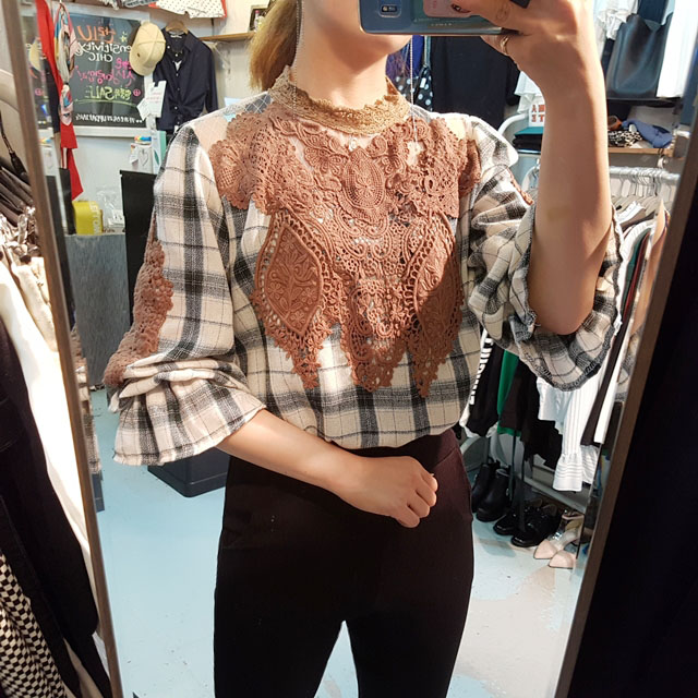 Women Blouses Check lace Shisurufuriru blouse Ruby