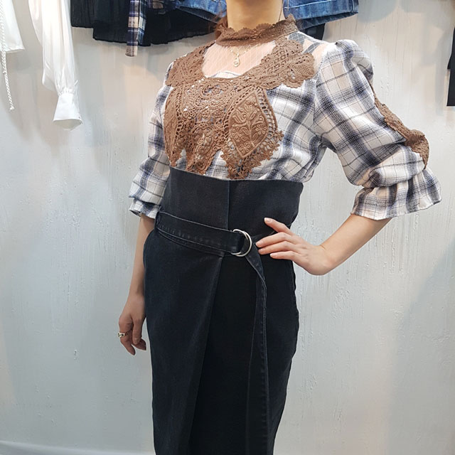 Women Blouses Check lace Shisurufuriru blouse Ruby