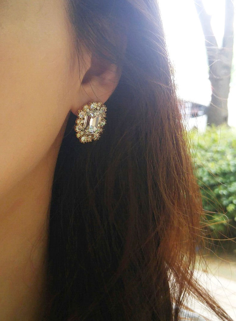 Cubic Bold Earrings Collection event guests unique