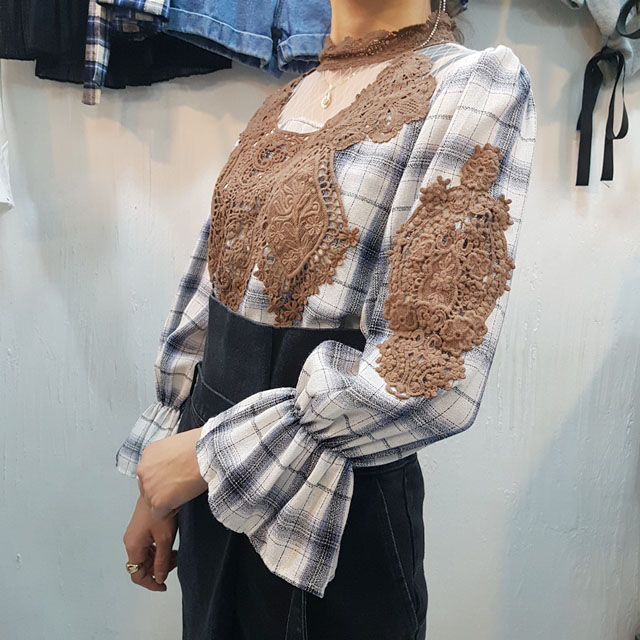 Women Blouses Check lace Shisurufuriru blouse Ruby