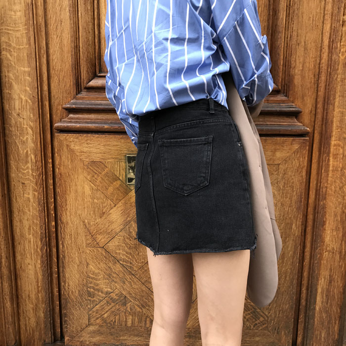 Black denim mini skirt Black hair girl short skirt