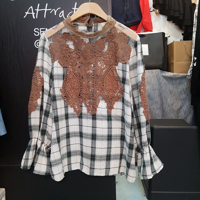 Women Blouses Check lace Shisurufuriru blouse Ruby