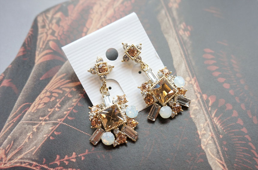 Cubic Bold Earrings Collection event guests unique