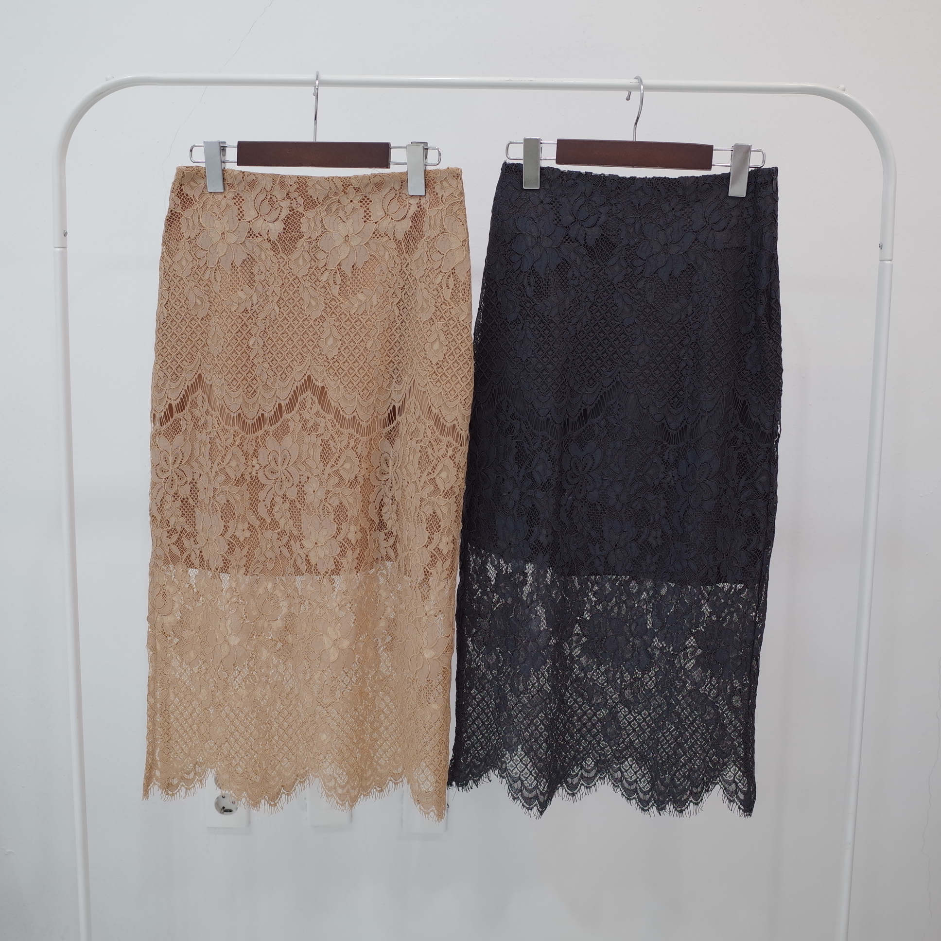 Autumn flower lace skirt H line Embroidery Long co