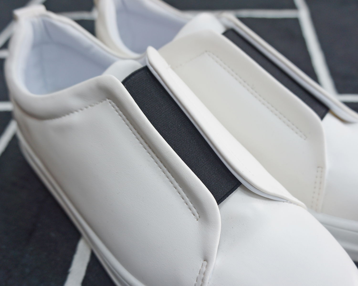 Men Height Shoes Bending Keyboard Slip-on 2 Color 