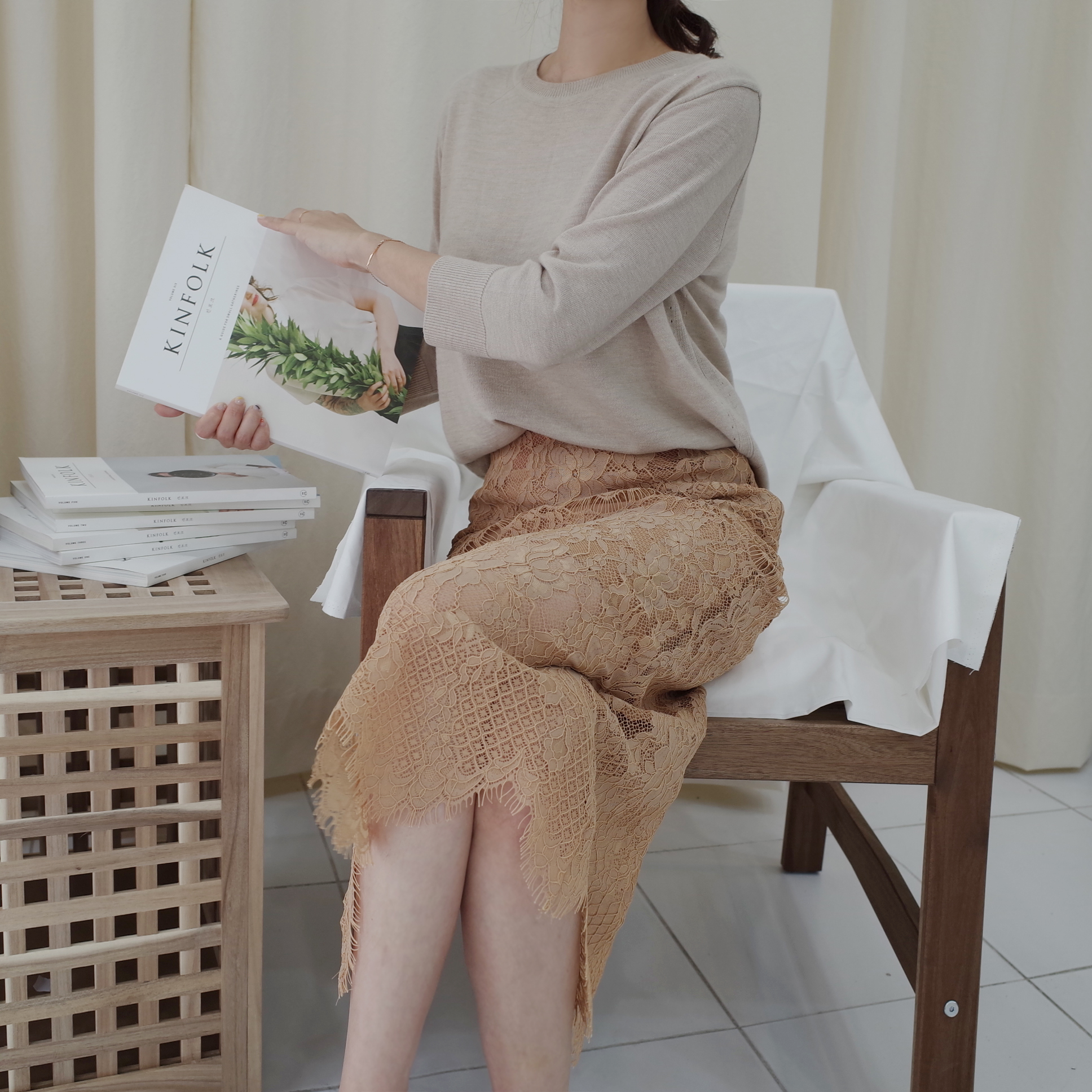 Autumn flower lace skirt H line Embroidery Long co