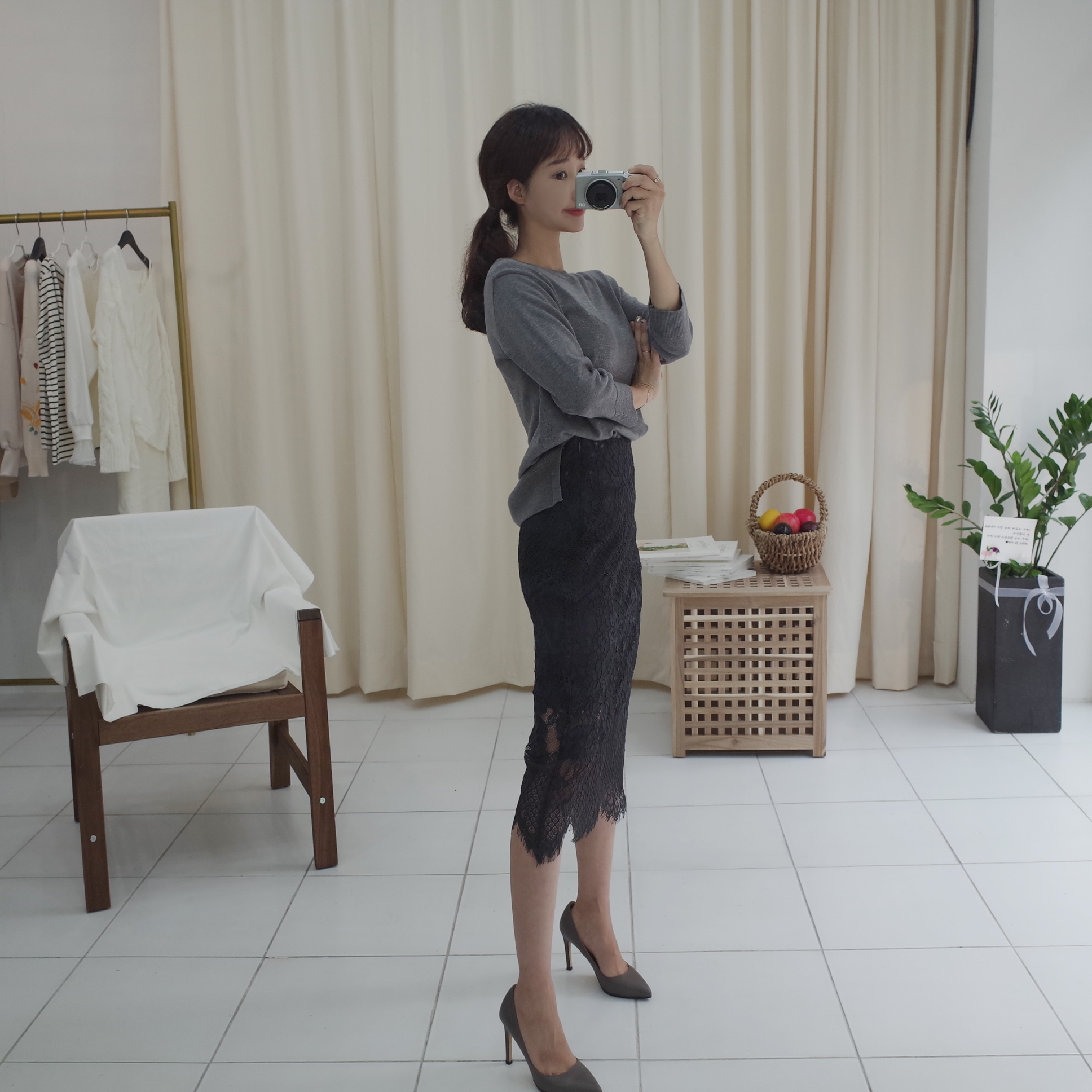 Autumn flower lace skirt H line Embroidery Long co