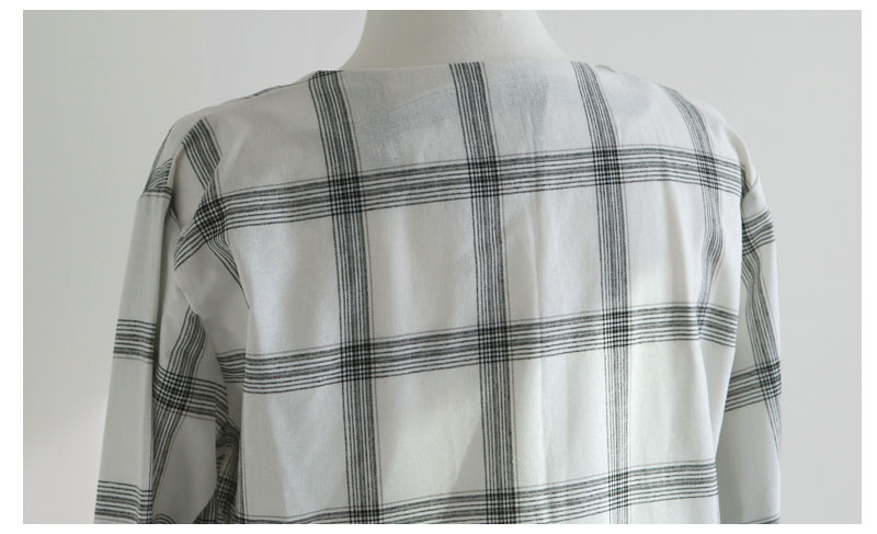 Women Blouses Bates Check Blouse Black, Ivory, Mus